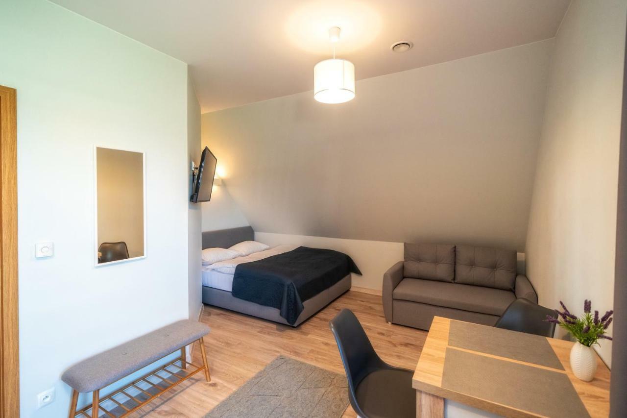 Przy Termach Domki Pokoje Apartamenty Шафляри Екстериор снимка
