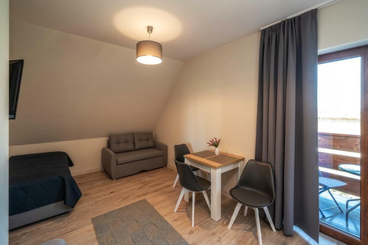Przy Termach Domki Pokoje Apartamenty Шафляри Екстериор снимка