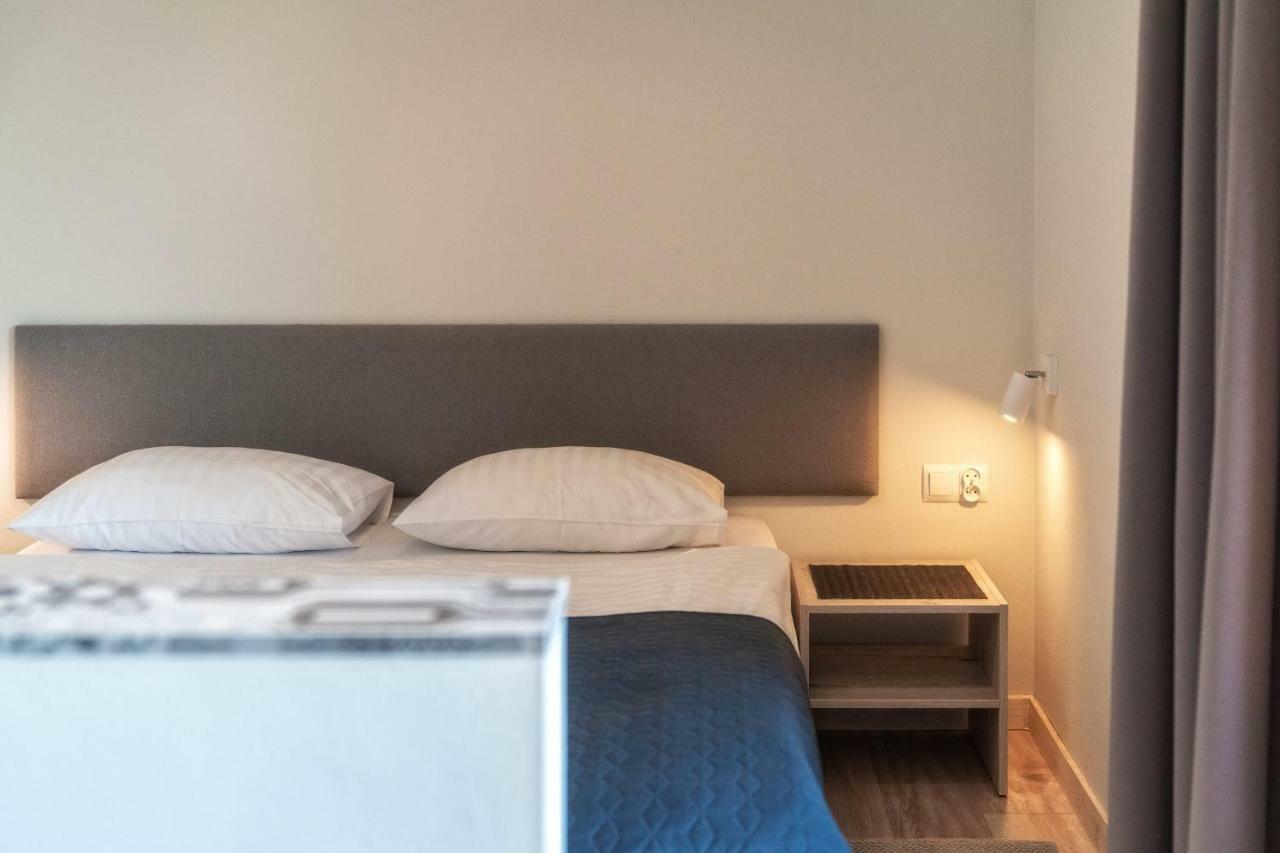 Przy Termach Domki Pokoje Apartamenty Шафляри Екстериор снимка