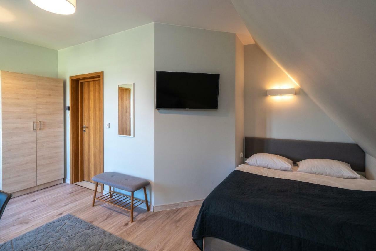 Przy Termach Domki Pokoje Apartamenty Шафляри Екстериор снимка