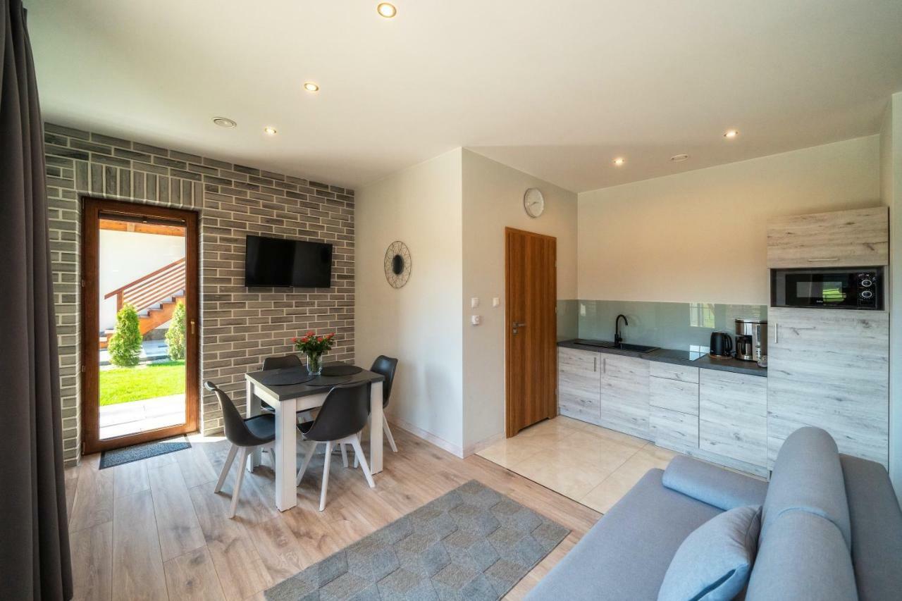 Przy Termach Domki Pokoje Apartamenty Шафляри Екстериор снимка