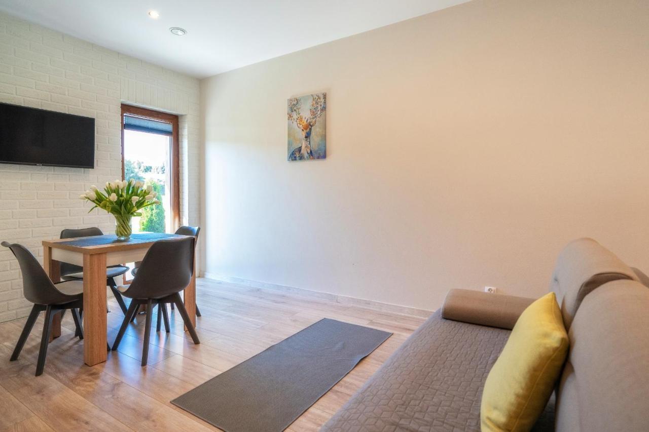Przy Termach Domki Pokoje Apartamenty Шафляри Екстериор снимка